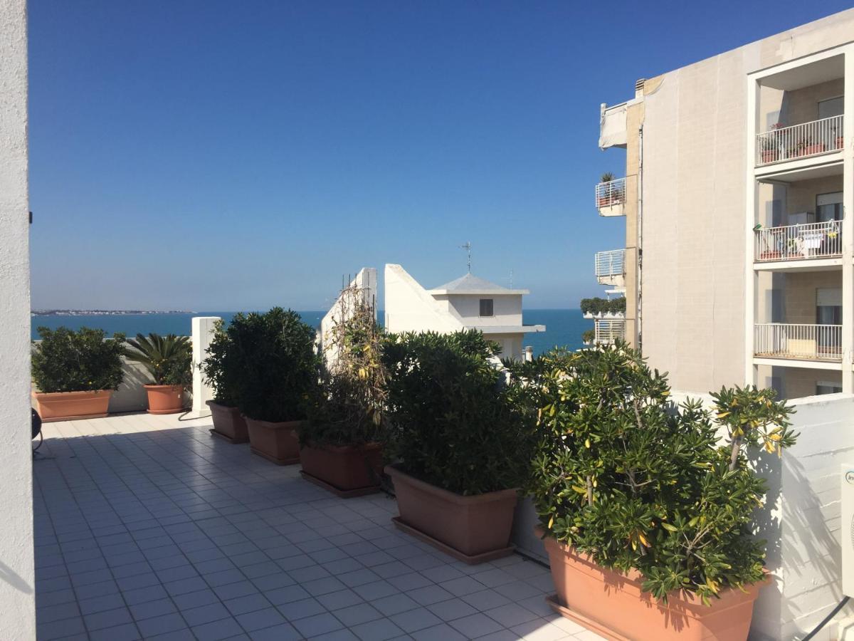 Апартаменти La Mia Terrazza Sul Mare - Mared'Amare Барі Екстер'єр фото