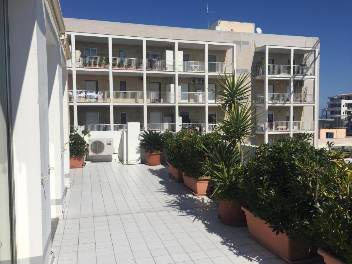 Апартаменти La Mia Terrazza Sul Mare - Mared'Amare Барі Екстер'єр фото