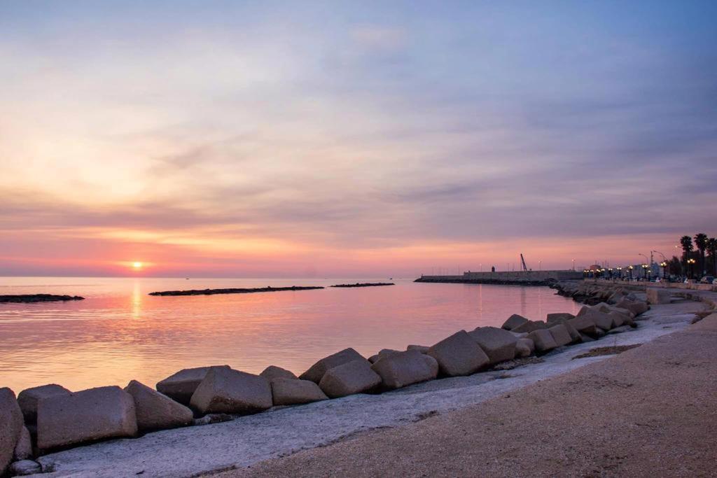 Апартаменти La Mia Terrazza Sul Mare - Mared'Amare Барі Екстер'єр фото