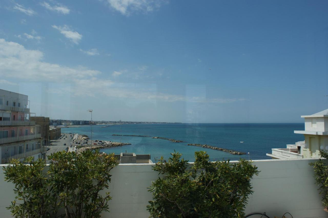 Апартаменти La Mia Terrazza Sul Mare - Mared'Amare Барі Екстер'єр фото