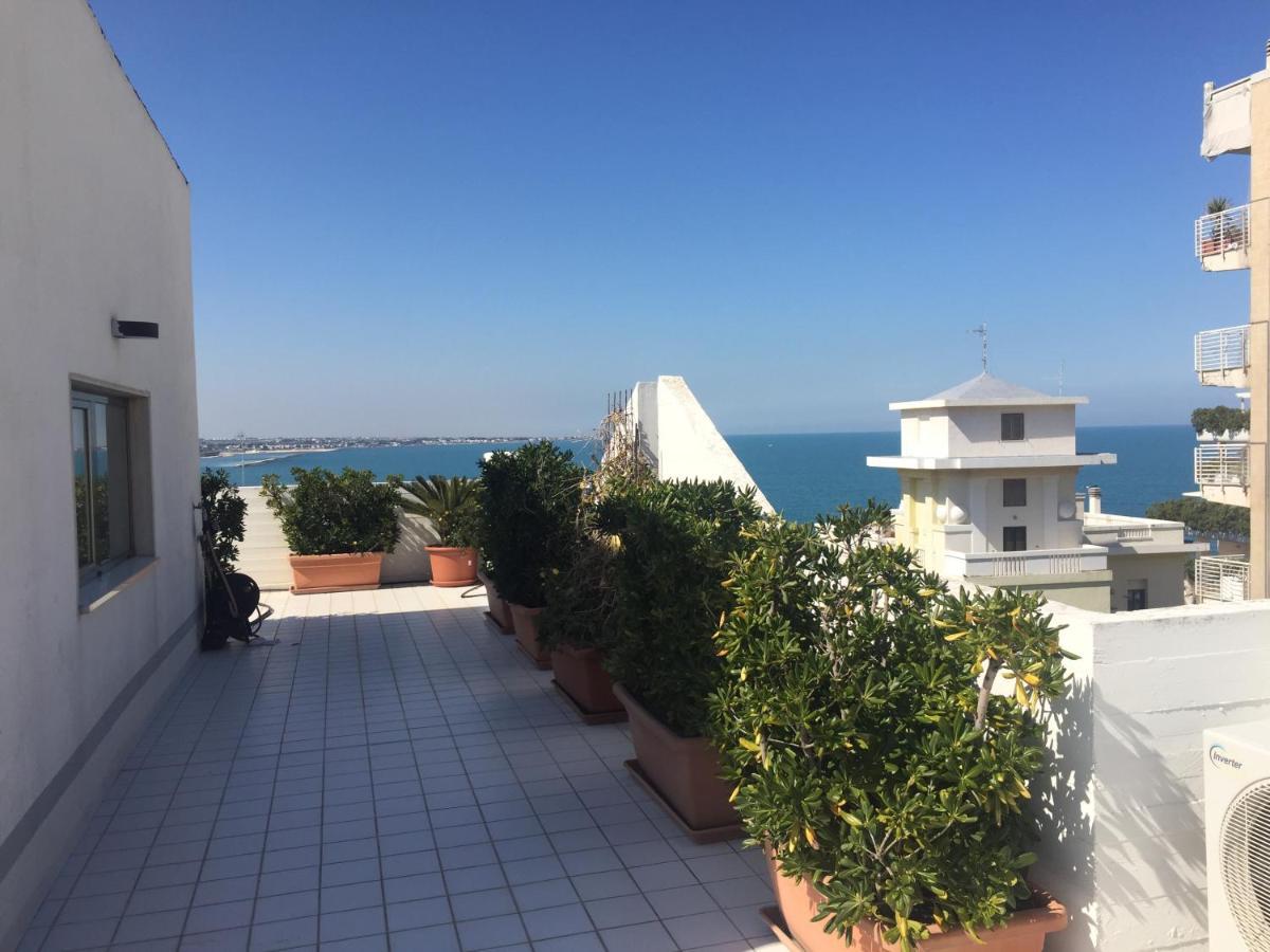 Апартаменти La Mia Terrazza Sul Mare - Mared'Amare Барі Екстер'єр фото